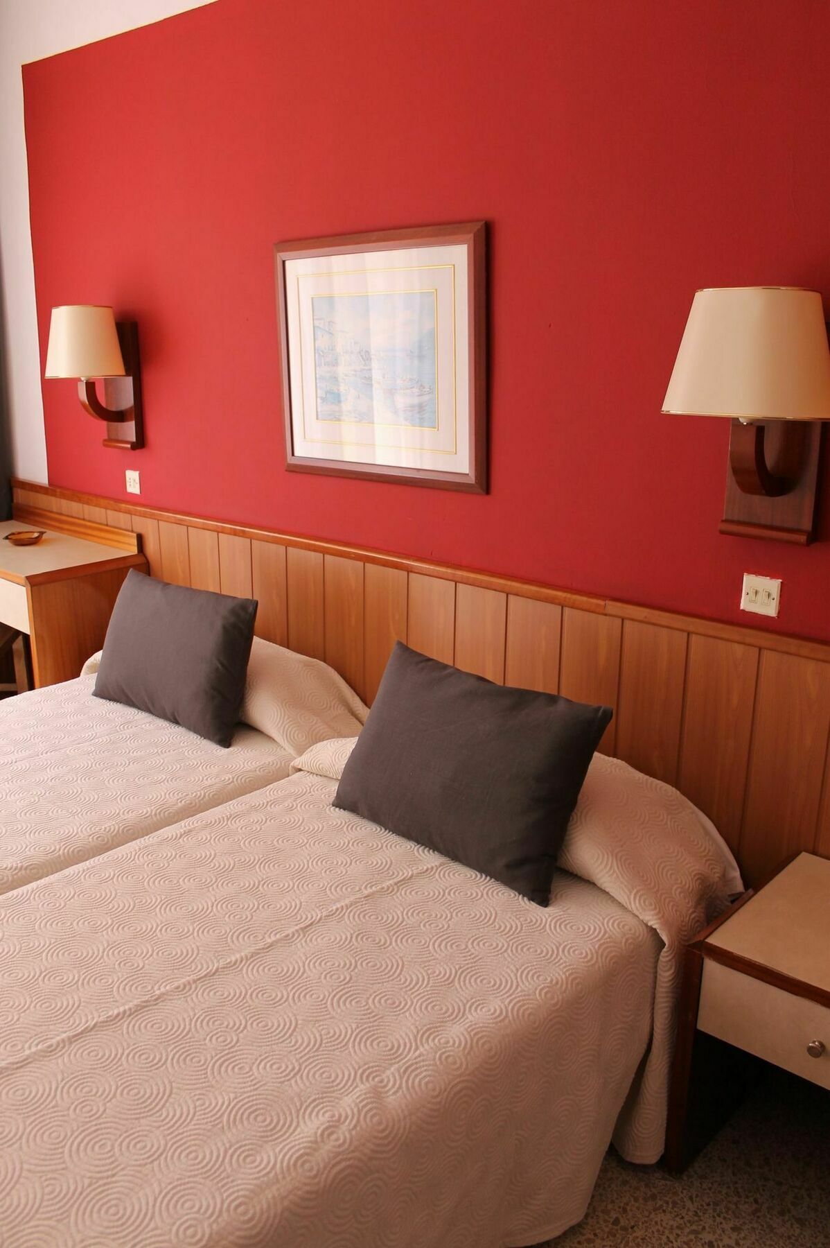 Hostal Regina Blanes Exterior photo