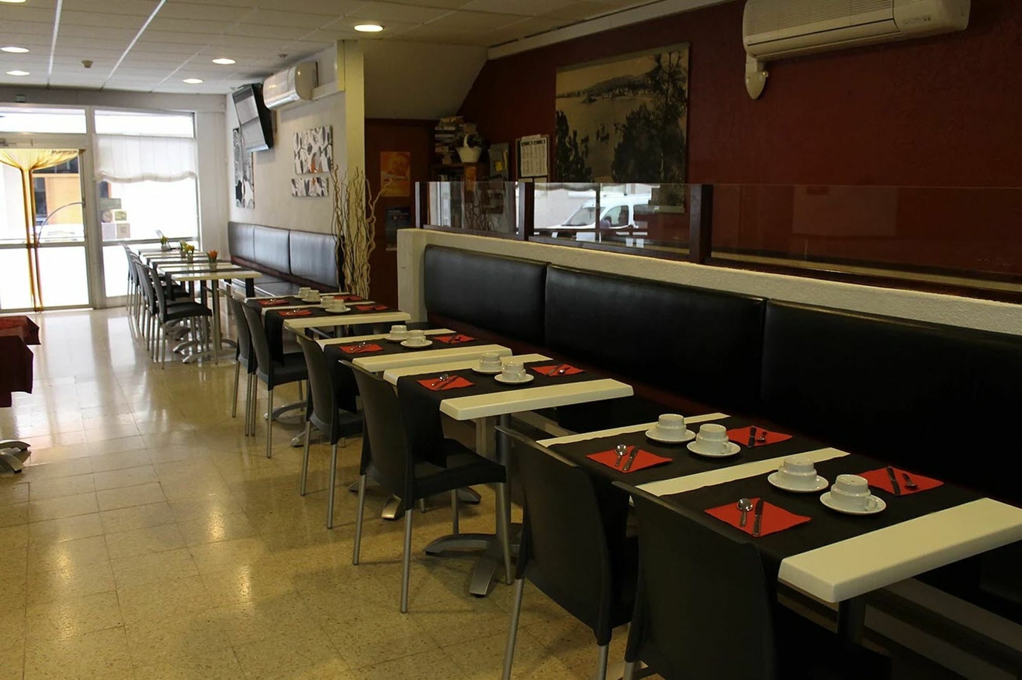 Hostal Regina Blanes Exterior photo